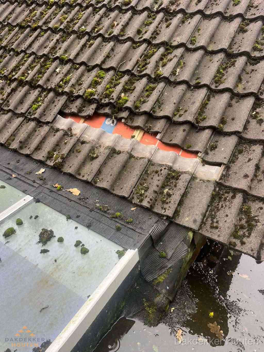 Dakpannen Repareren Houten Dakpannen Repareren Houten